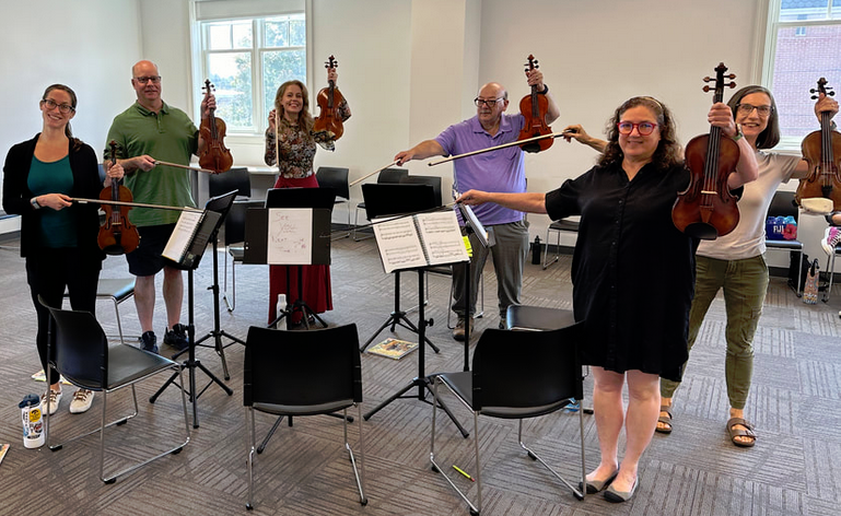 Media's Merry Musicians